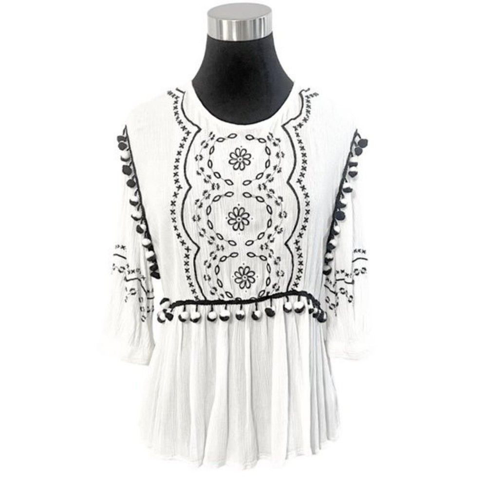 Women's White & Black Blouse Western, Modern, Boho Embroidered Top Size XS.